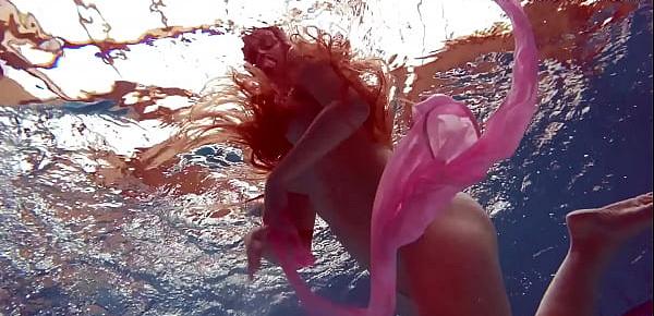  Hottest underwater tight babe Simonna